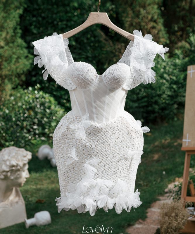 Váy cúp ngực trắng LOVELYN