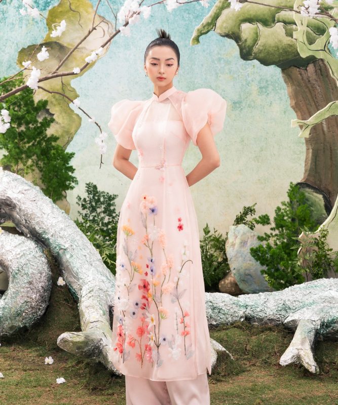 Áo dài đính hoa tay bồng LAM KHUÊ