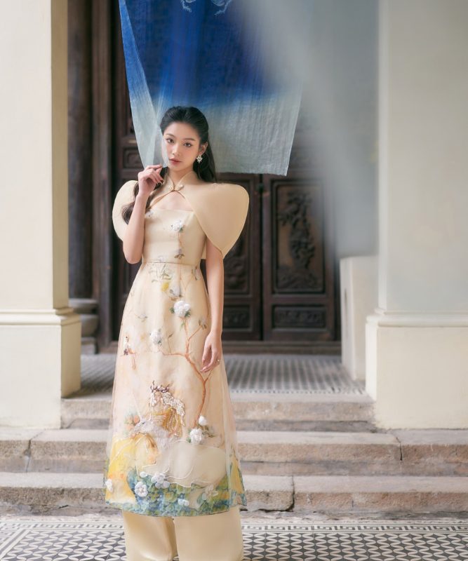Áo dài đính đá tay bồng LAM KHUÊ