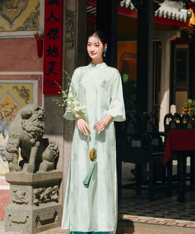 Áo dài Hồng Hà XÉO XỌ